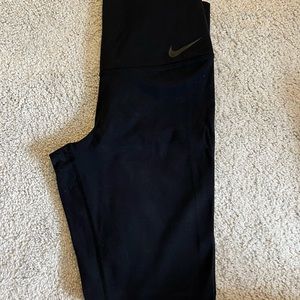Nike basic black leggings